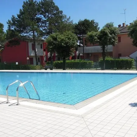 Modern With Swimming Pools - Beahost アパート *