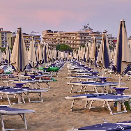 Modern With Swimming Pools - Beahost Lägenhet Bibione
