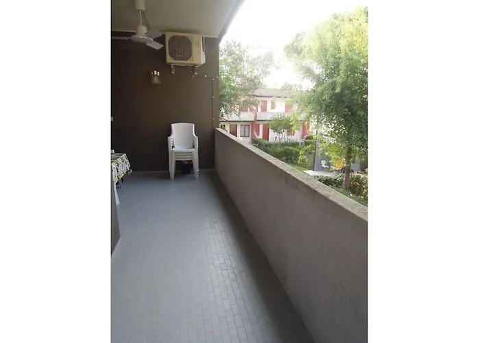 Modern With Swimming Pools - Beahost *