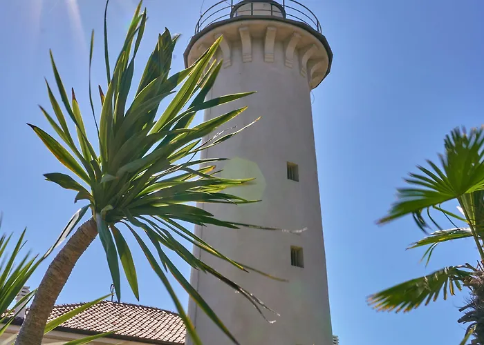 Modern With Swimming Pools - Beahost *